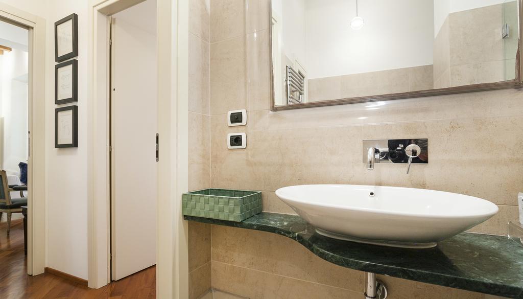 Italianway-Brisa Apartment Милано Екстериор снимка