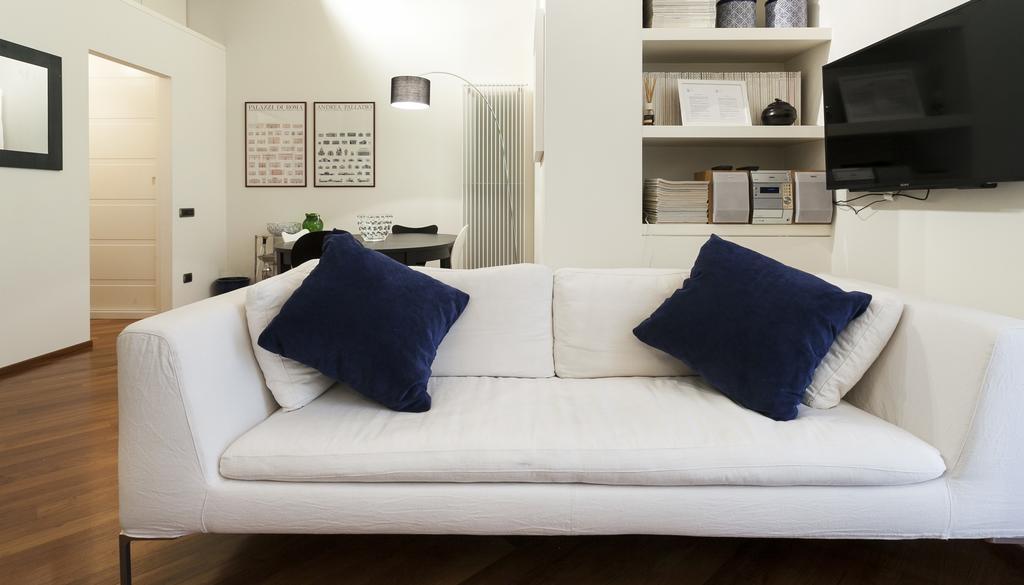 Italianway-Brisa Apartment Милано Екстериор снимка